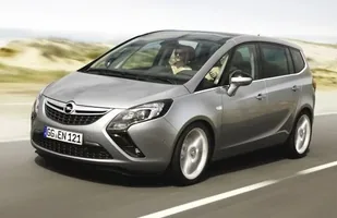 Opel Zafira - dobry dla rodziny — zdjęcie 1