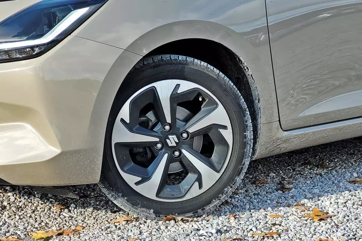 Suzuki Swift Elegance 2025 | Wciąż w świetnej formie