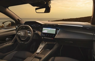 Peugeot 408 po liftingu oficjalnie