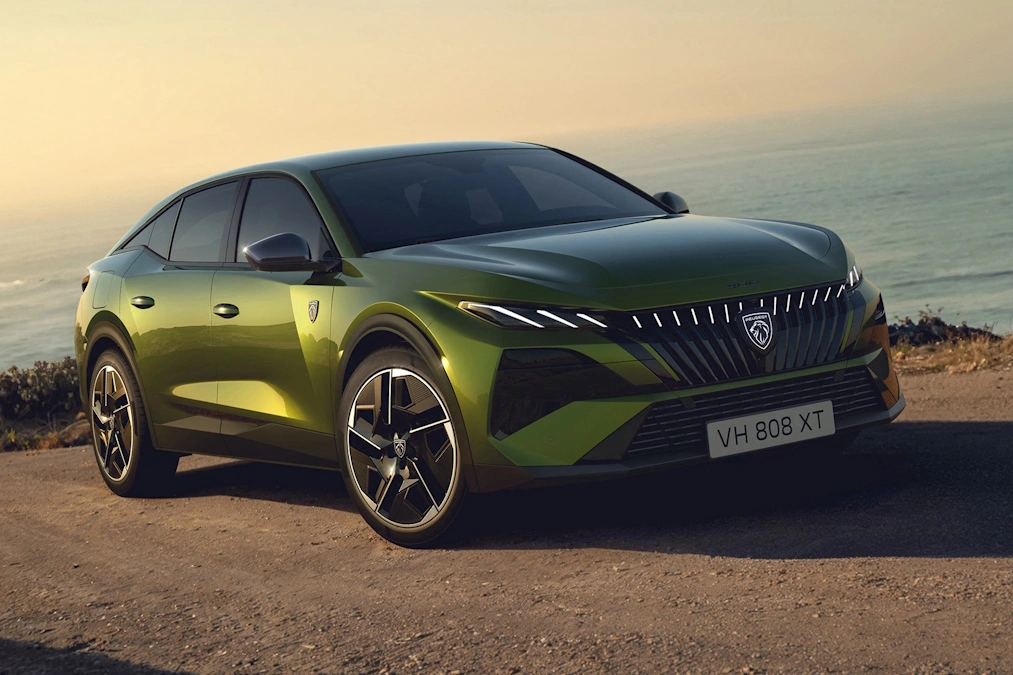 Peugeot 408 po liftingu oficjalnie