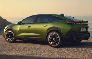 Peugeot 408 po liftingu oficjalnie