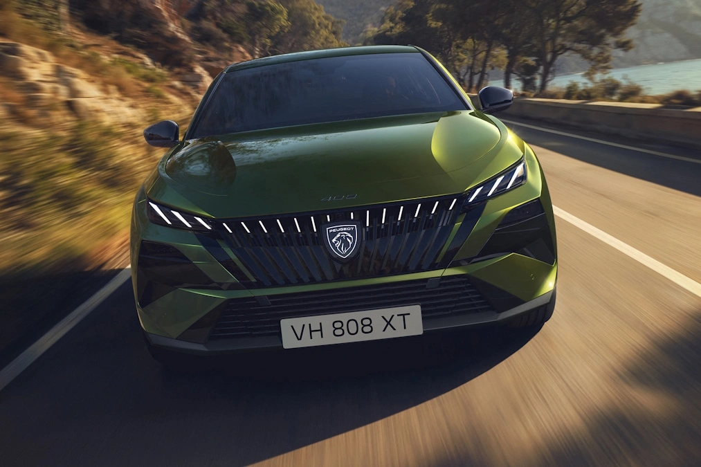 Peugeot 408 po liftingu oficjalnie