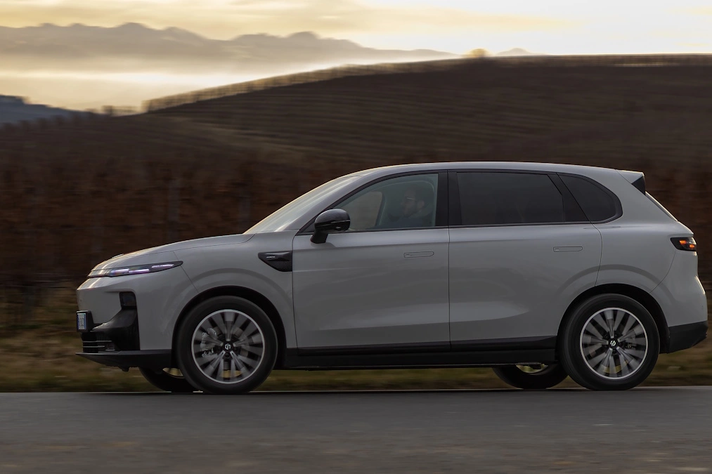 Leapmotor B10 już w wersji hybrydowej