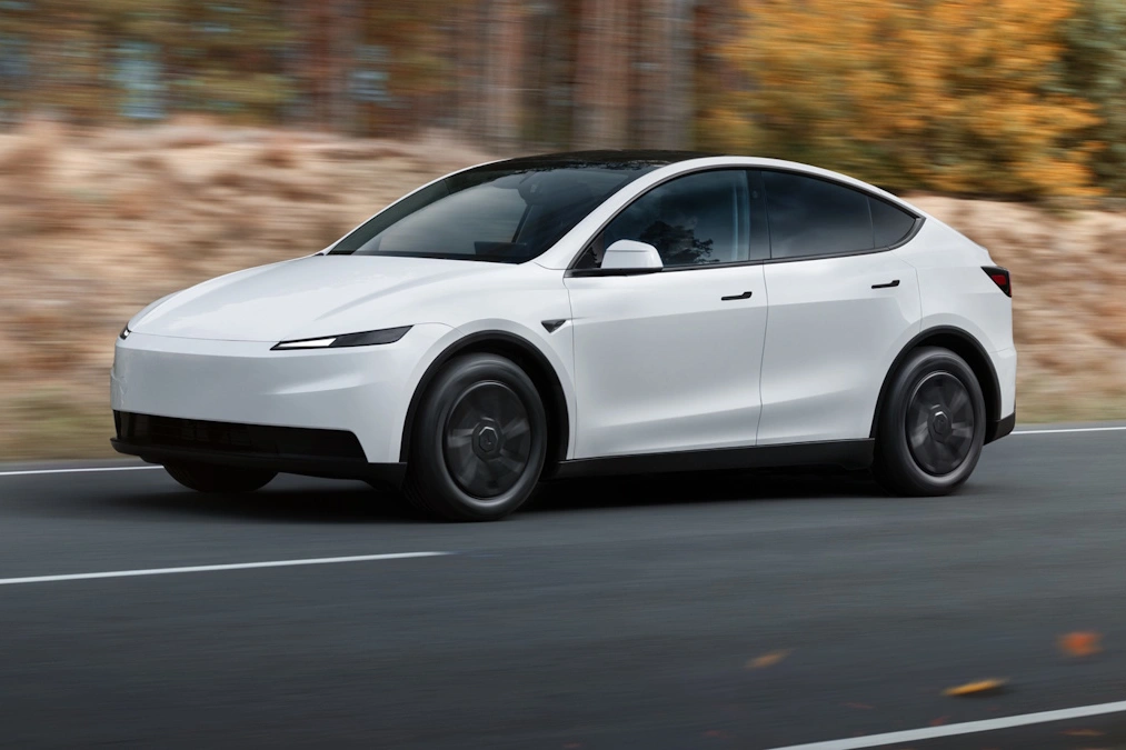 Tesla Model Y Standard Long Range. Polskie ceny