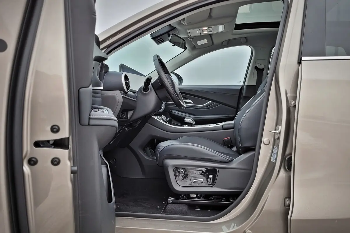 Forthing T-Five | Wzięliśmy na test “chińskie Lambo”