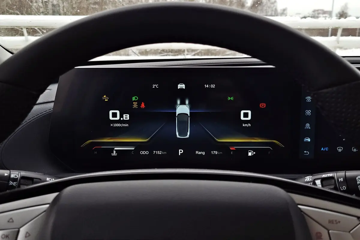 Forthing T-Five | Wzięliśmy na test “chińskie Lambo”