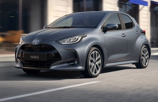 Toyota Yaris z większym wyposażeniem