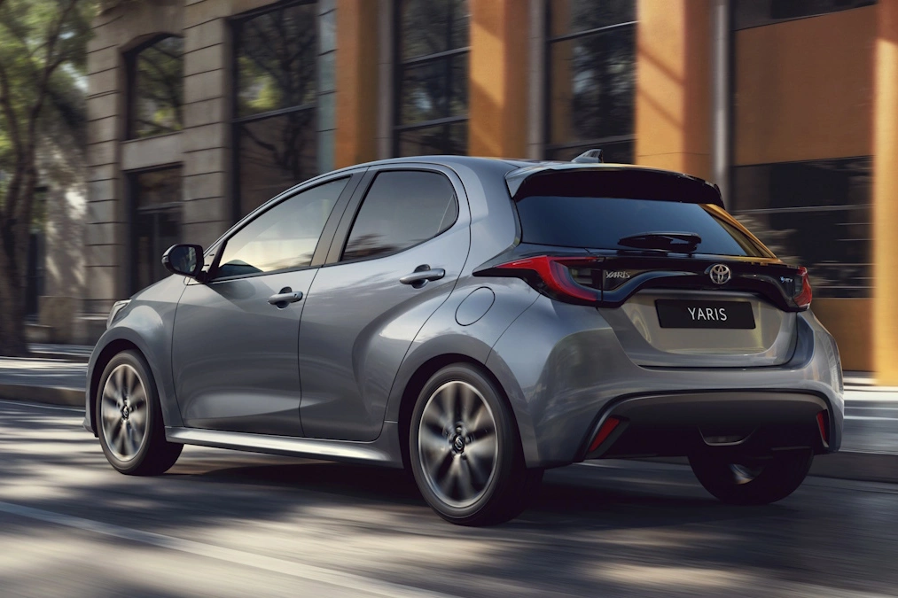 Toyota Yaris z większym wyposażeniem