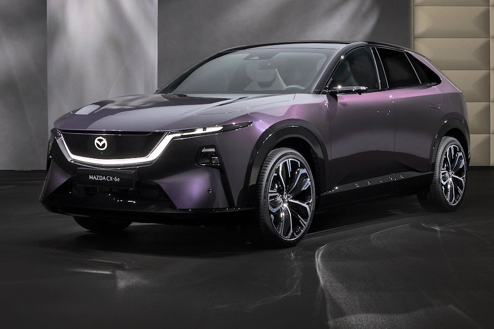 Mazda CX-6e zaprezentowana. Ceny