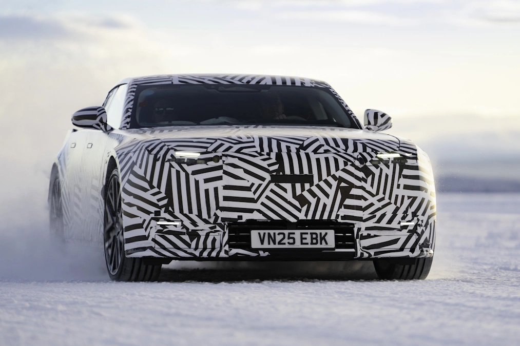 Nowy Jaguar na pierwszych zdjęciach