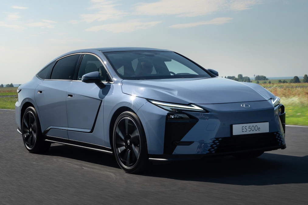 Lexus ES. Polskie ceny