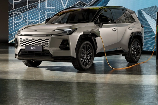 Toyota RAV4 PHEV. Polskie ceny
