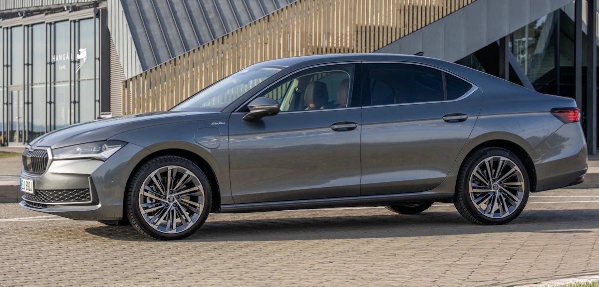 Skoda Superb z nowym napędem PHEV