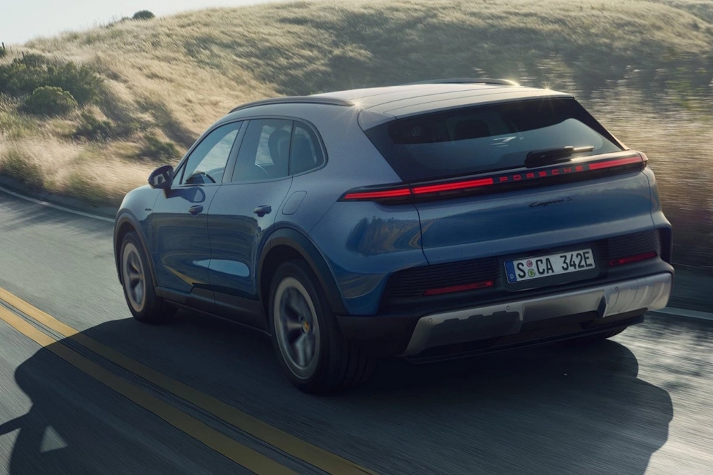 Porsche Cayenne S Electric oficjalnie