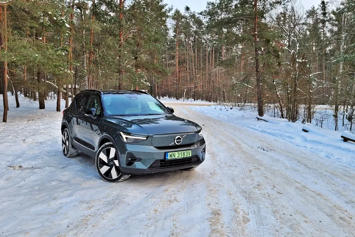 Volvo EX40 Ultra Twin Motor Performance | Niepozorny wyczynowiec