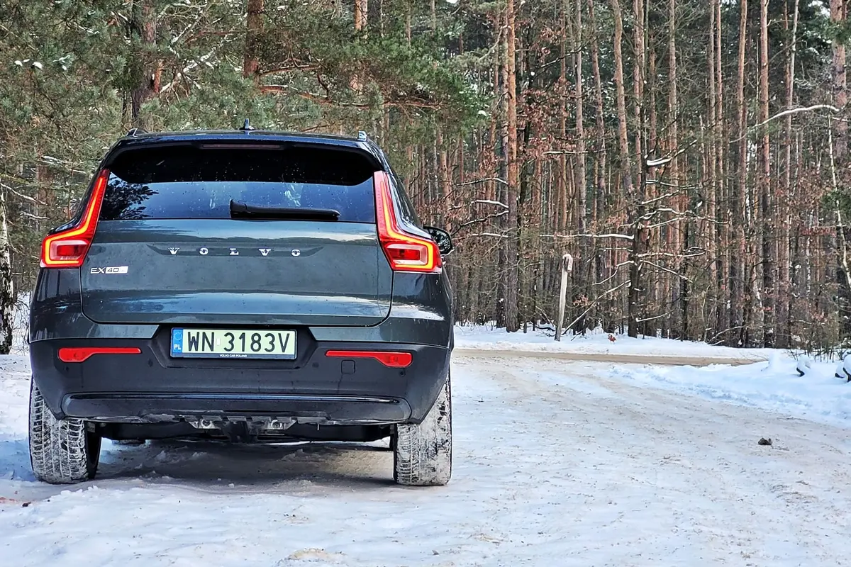 Volvo EX40 Ultra Twin Motor Performance | Niepozorny wyczynowiec