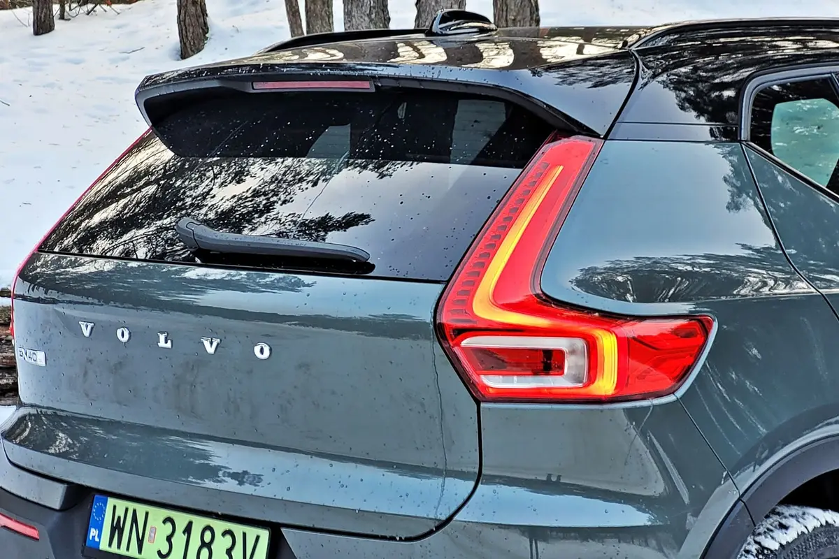 Volvo EX40 Ultra Twin Motor Performance | Niepozorny wyczynowiec