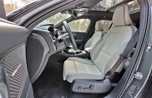 Volvo EX40 Ultra Twin Motor Performance | Niepozorny wyczynowiec