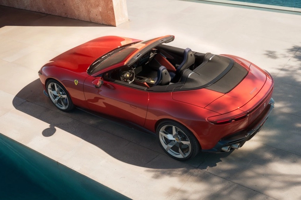 Ferrari Amalfi Spider to piękny kabriolet