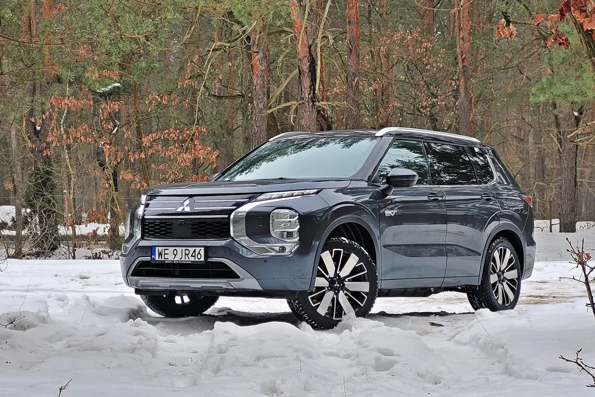Mitsubishi Outlander 2026 PHEV | Zahacza o klasę premium