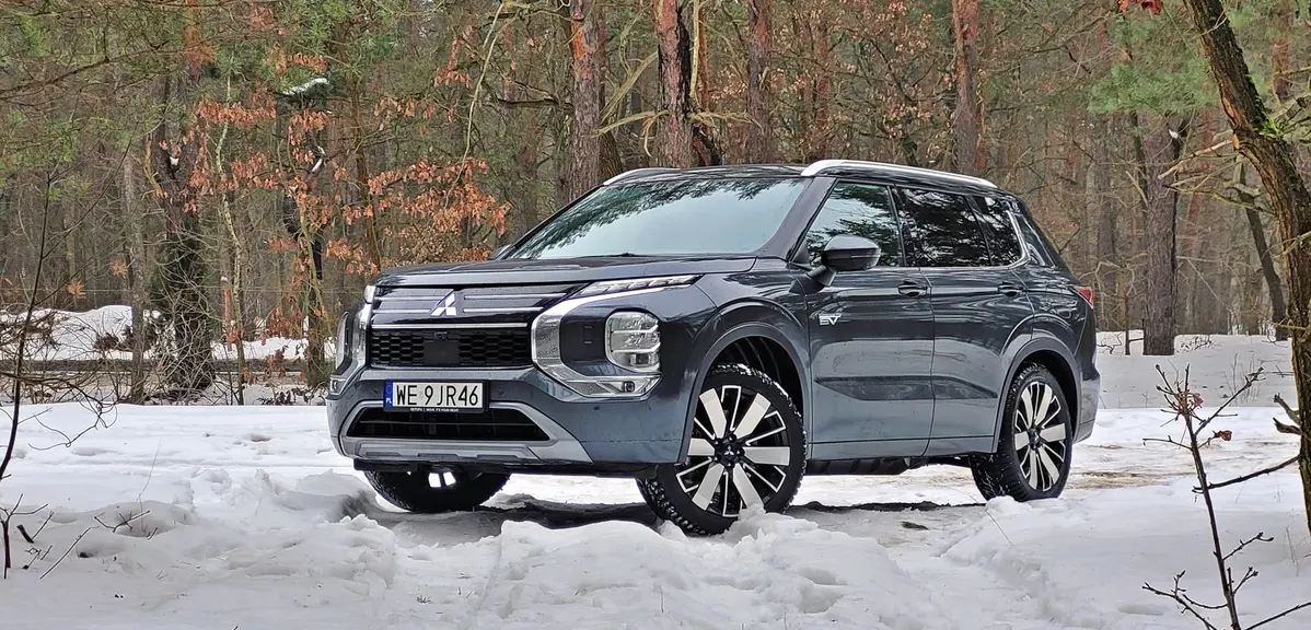 Mitsubishi Outlander 2026 PHEV | Zahacza o klasę premium