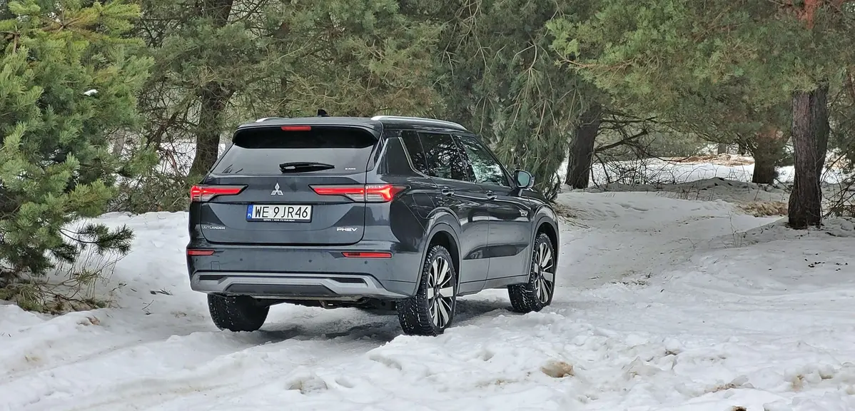 Mitsubishi Outlander 2026 PHEV | Test, opinie