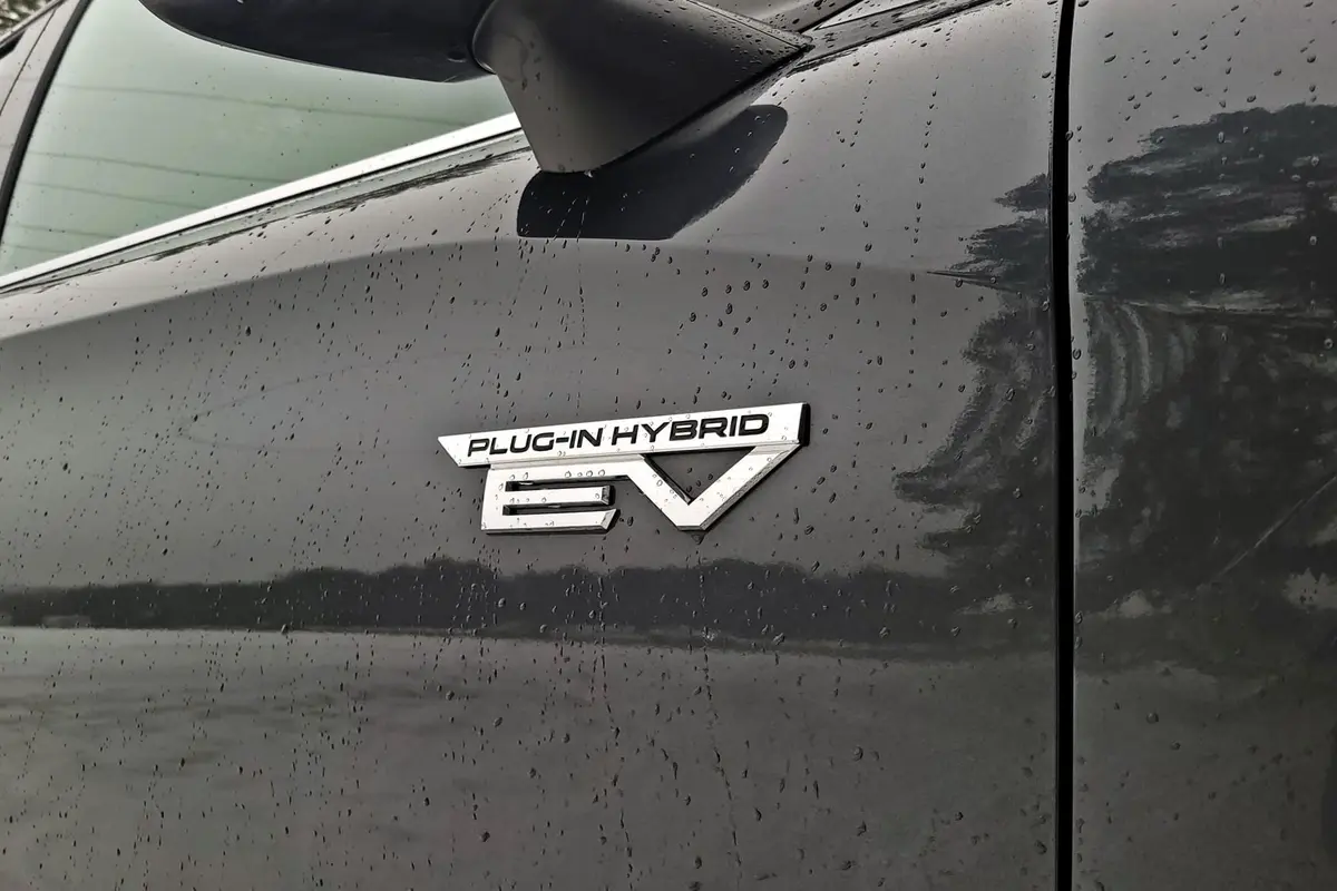 Mitsubishi Outlander 2026 PHEV | Zahacza o klasę premium