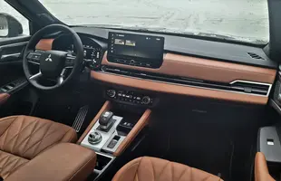 Mitsubishi Outlander 2026 PHEV | Zahacza o klasę premium