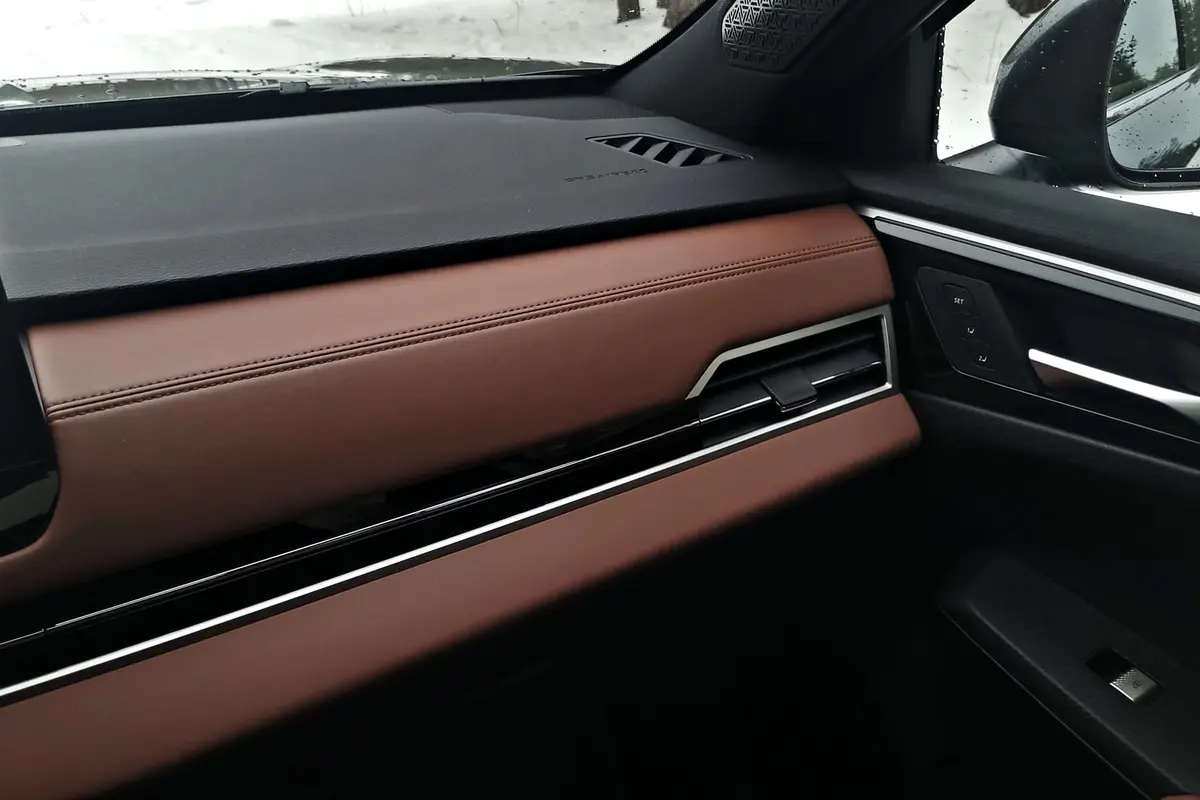 Mitsubishi Outlander 2026 PHEV | Zahacza o klasę premium