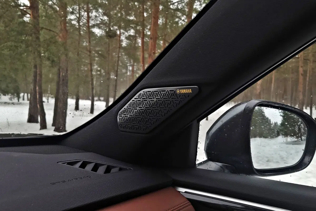 Mitsubishi Outlander 2026 PHEV | Zahacza o klasę premium