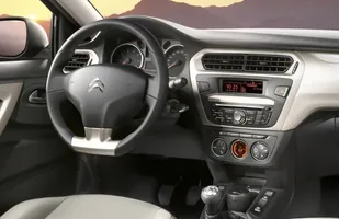 Rodzinny Citroen C-Elysee za 39 900 zł — zdjęcie 5