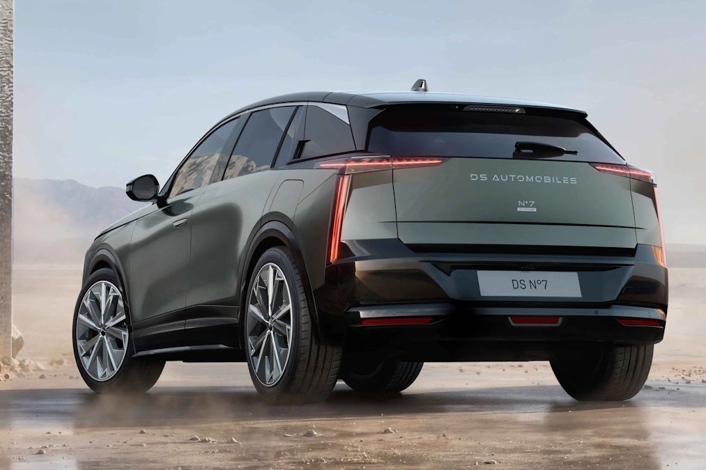 DS N°7. Całkowita nowość