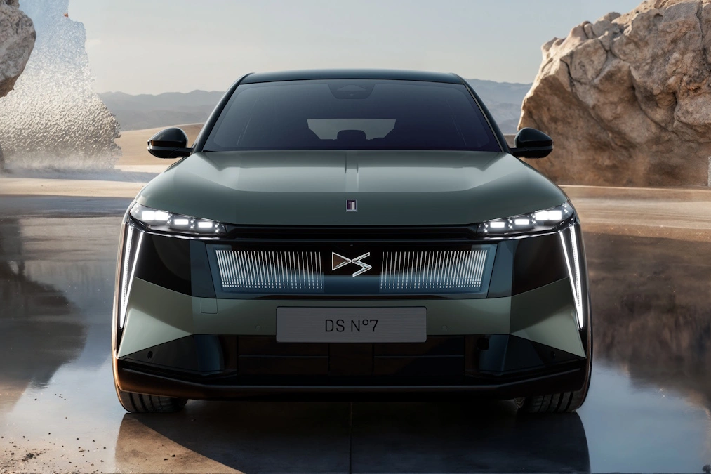 DS N°7. Całkowita nowość