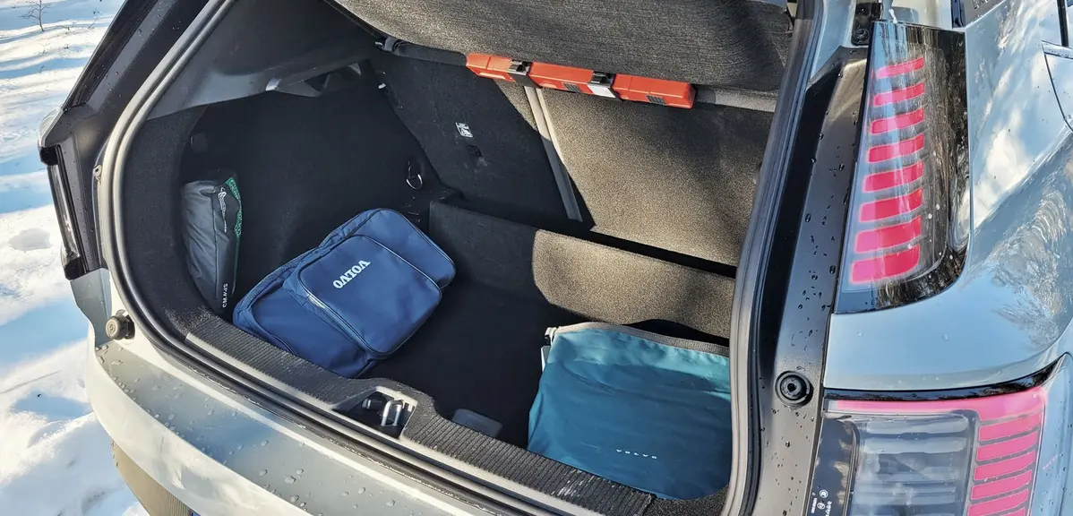 Volvo EX30 Cross Country | Test, opinie