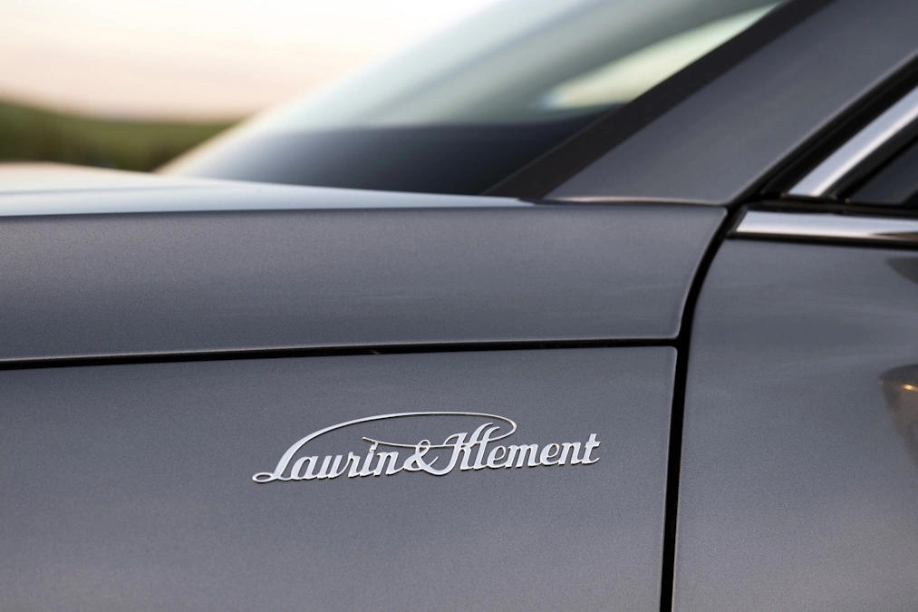 Skoda Superb nowym napędem hybrydowym. Polskie ceny