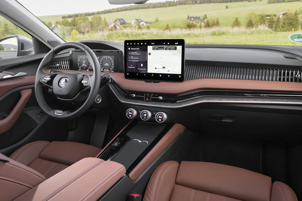 Skoda Superb nowym napędem hybrydowym. Polskie ceny