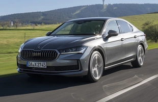 Skoda Superb nowym napędem hybrydowym. Polskie ceny