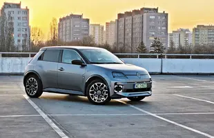 Renault 5 E-Tech electric | Ten samochód miał nie powstać