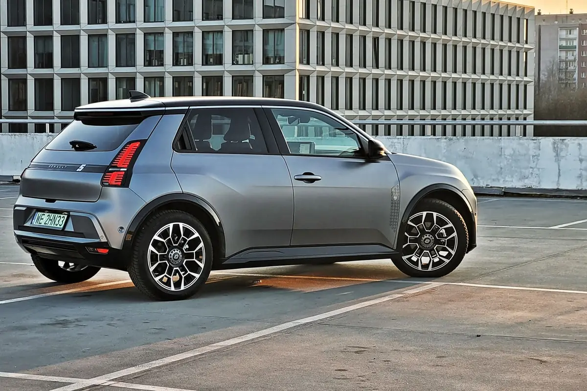 Renault 5 E-Tech electric | Ten samochód miał nie powstać