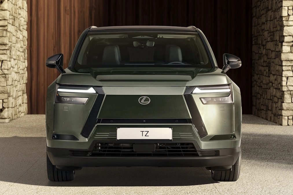 Lexus TZ. Nowość na prąd