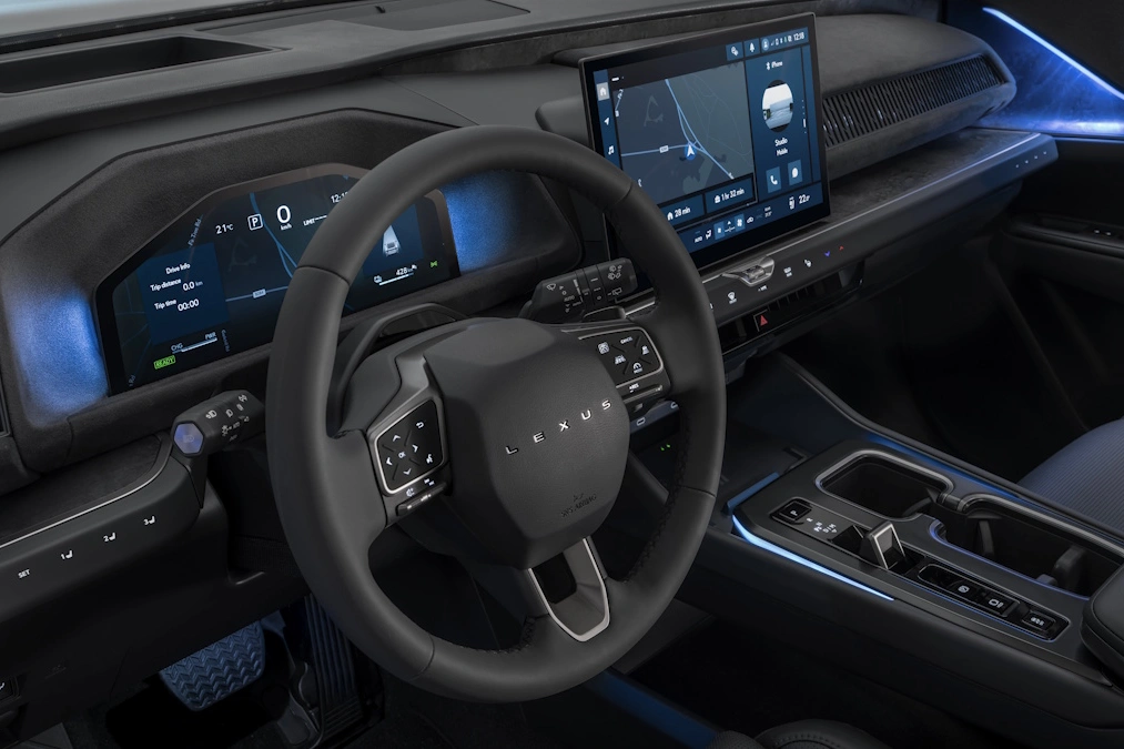 Lexus TZ. Nowość na prąd
