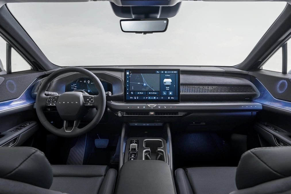 Lexus TZ. Nowość na prąd