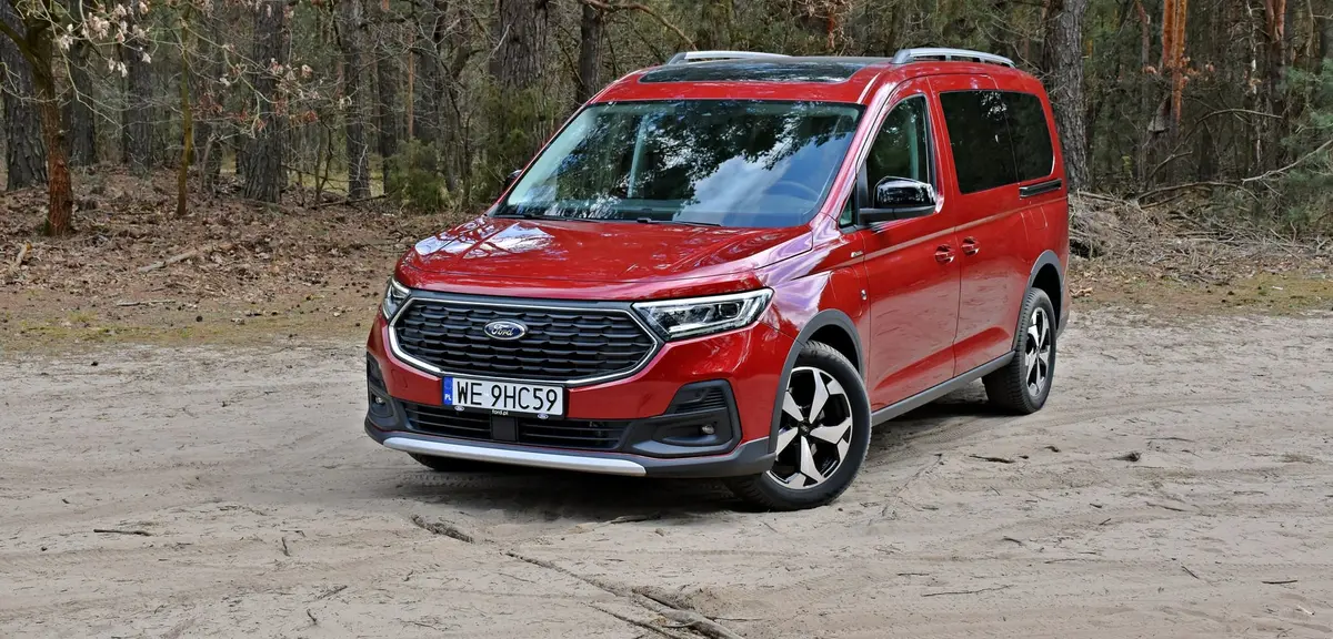 Ford Grand Tourneo Connect PHEV | Test, opinie