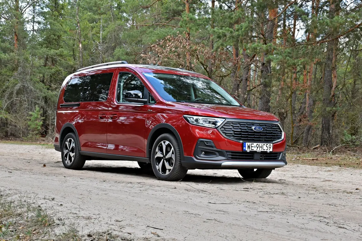 Ford Grand Tourneo Connect PHEV | Dla specyficznego klienta