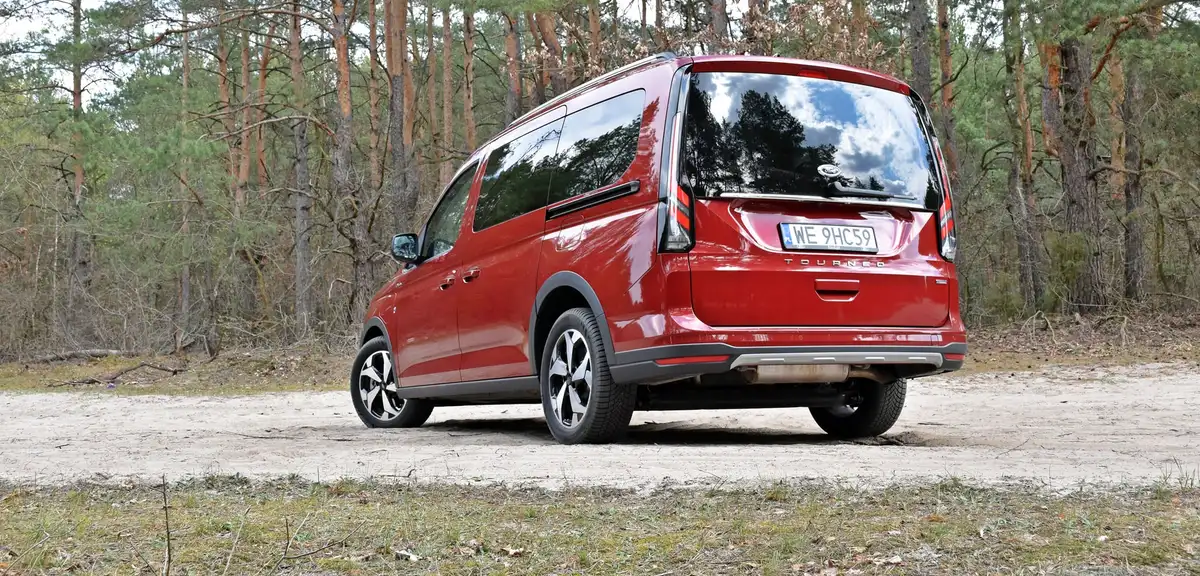 Ford Grand Tourneo Connect PHEV | Test, opinie