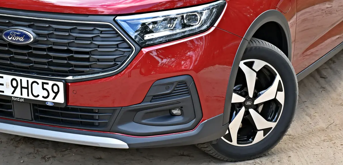 Ford Grand Tourneo Connect PHEV | Test, opinie