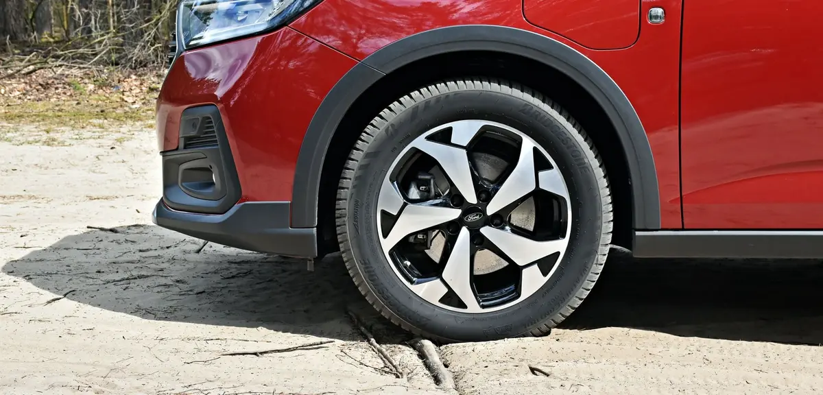 Ford Grand Tourneo Connect PHEV | Test, opinie