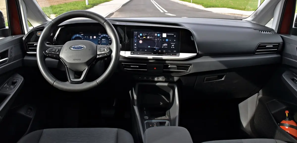 Ford Grand Tourneo Connect PHEV | Test, opinie