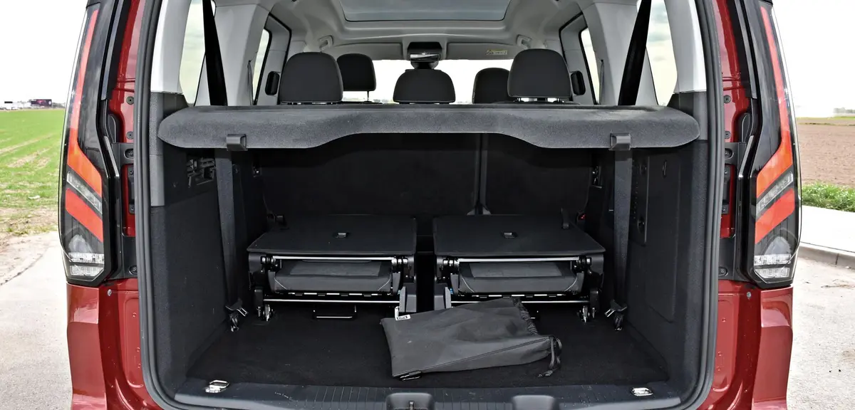 Ford Grand Tourneo Connect PHEV | Test, opinie