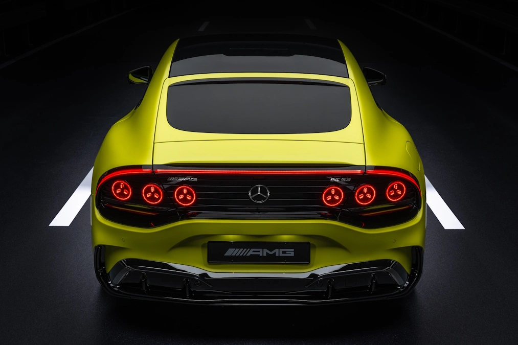 Mercedes-AMG GT 4-door Coupe oficjalnie
